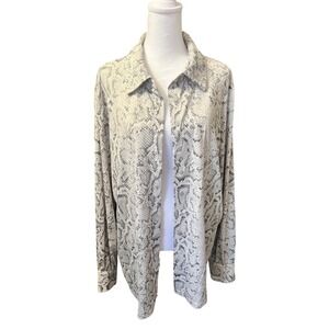 NWOT DIALOGUE Women's 1X Snake Print Button Up Long Sleeve Shirt Top Gray White